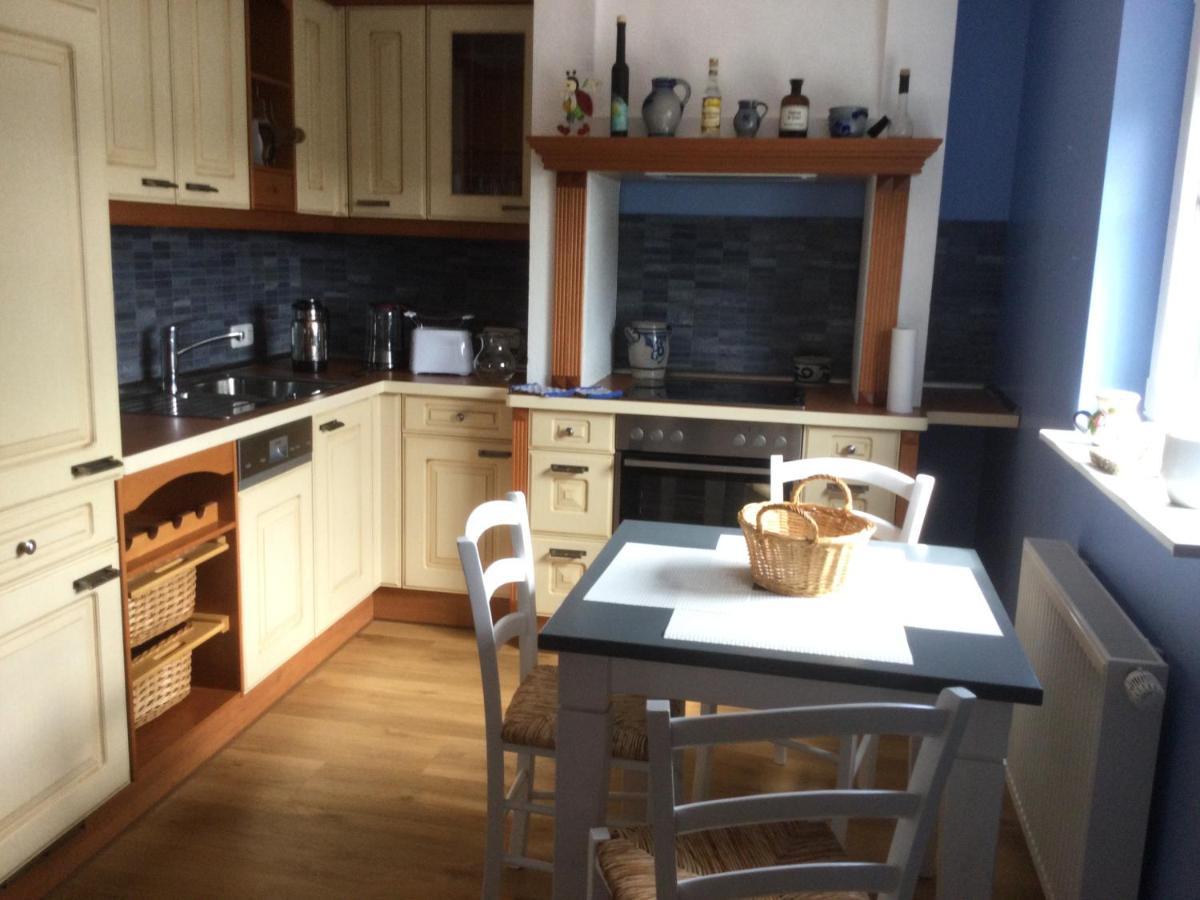 Ferienwohnung Weideglueck Osten 외부 사진