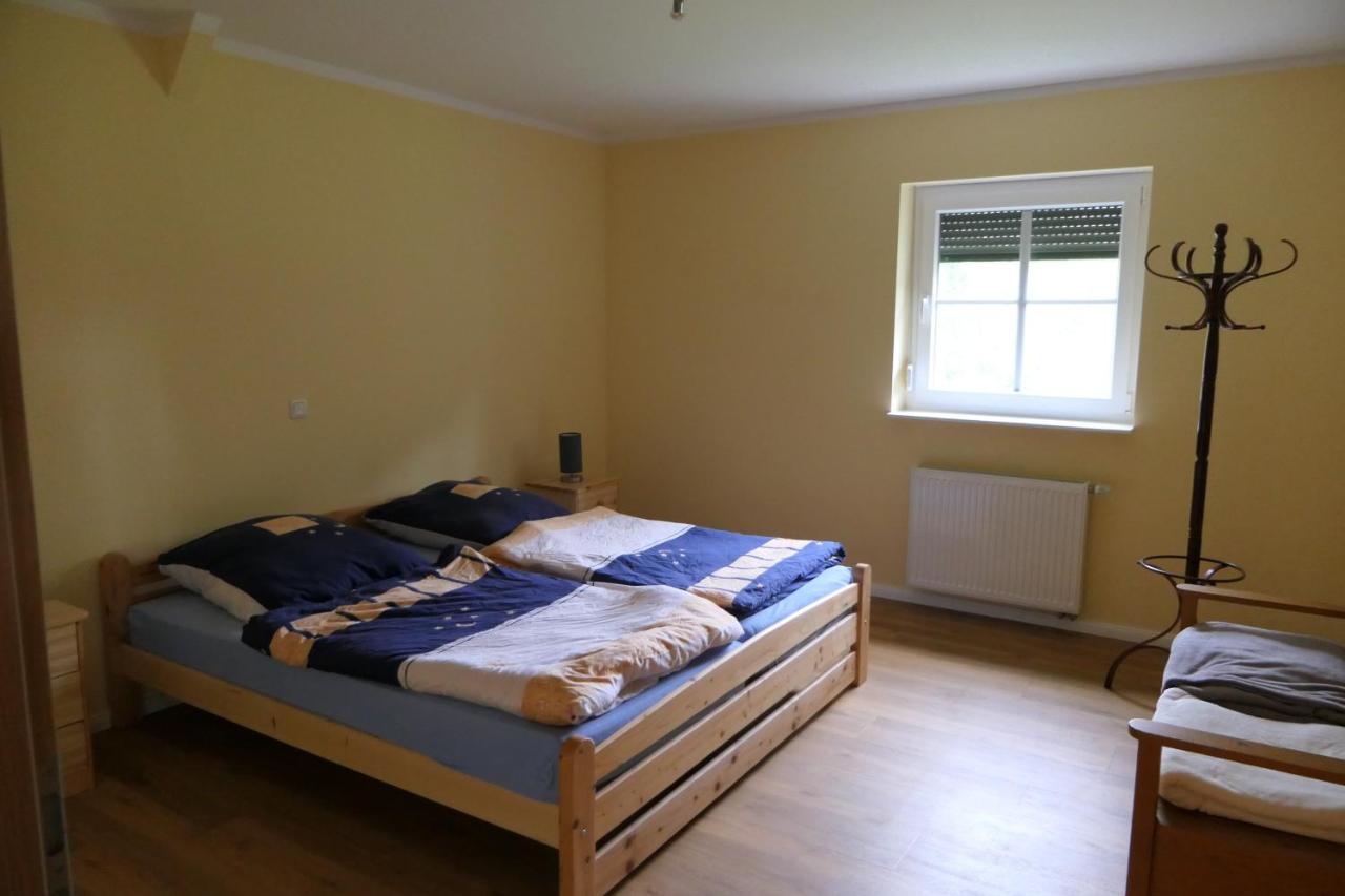 Ferienwohnung Weideglueck Osten 외부 사진